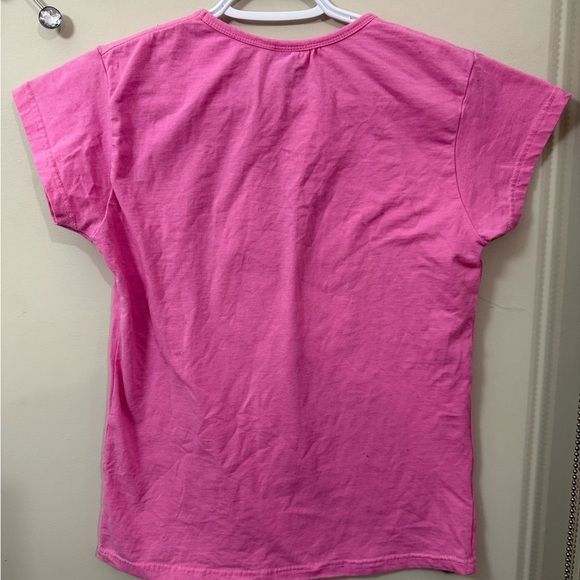 Pink Short Sleeve Tee “Tete a Claques” tv show Graphic Design - Picture 5 of 5